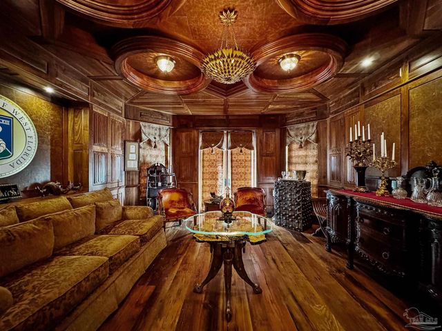 835 Tanglewood Dr, Pensacola, FL 32503