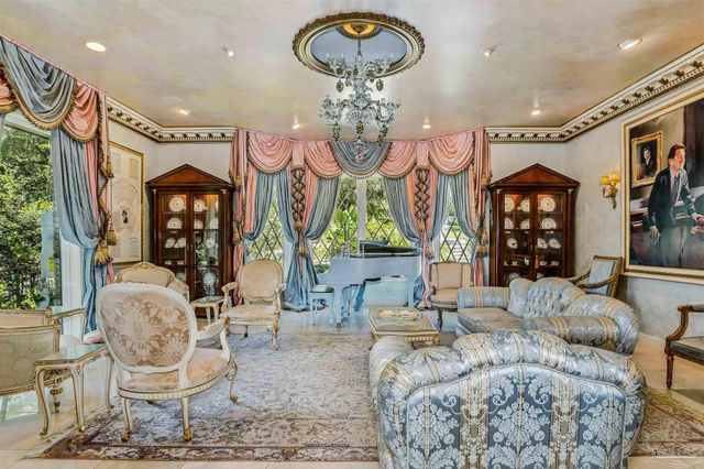 835 Tanglewood Dr, Pensacola, FL 32503