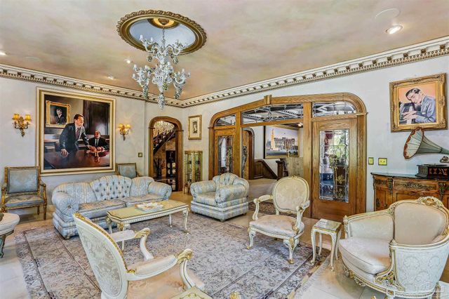 835 Tanglewood Dr, Pensacola, FL 32503