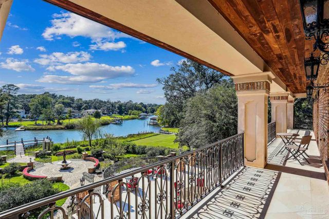 835 Tanglewood Dr, Pensacola, FL 32503