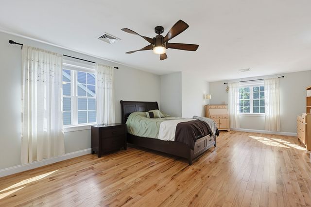 44 Beaver Pond Rd 44, Milford, MA 01757
