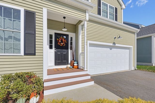 44 Beaver Pond Rd 44, Milford, MA 01757