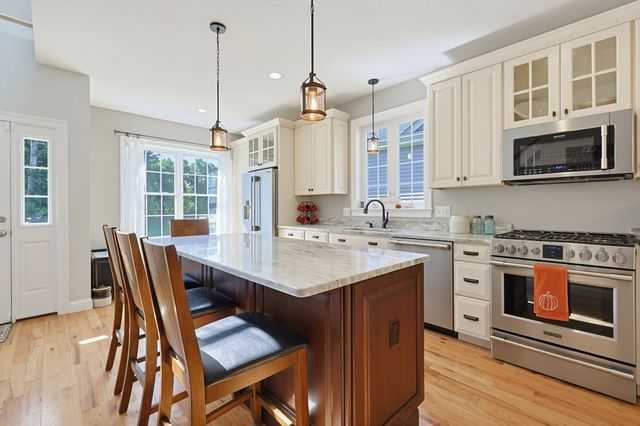 44 Beaver Pond Rd 44, Milford, MA 01757