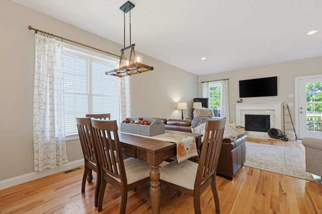 44 Beaver Pond Rd 44, Milford, MA 01757