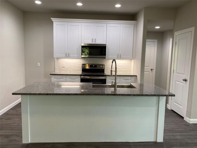 313 E Nelson Street, Denison, TX 75021