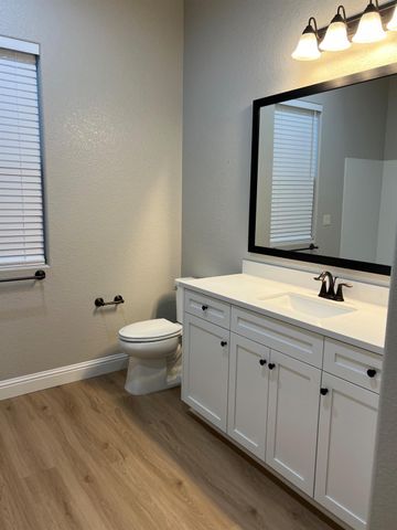 8683 N Verona Way, Hilmar, CA 95324