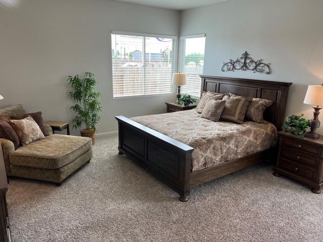 8683 N Verona Way, Hilmar, CA 95324