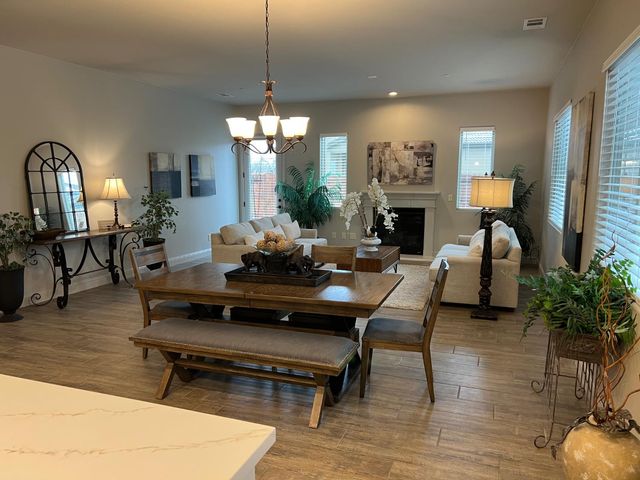 8683 N Verona Way, Hilmar, CA 95324