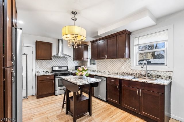 218 Muhlenberg Pl, Plainfield City, NJ 07060