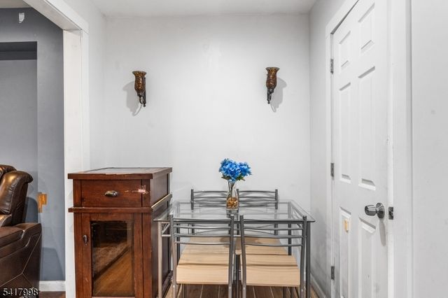 218 Muhlenberg Pl, Plainfield City, NJ 07060