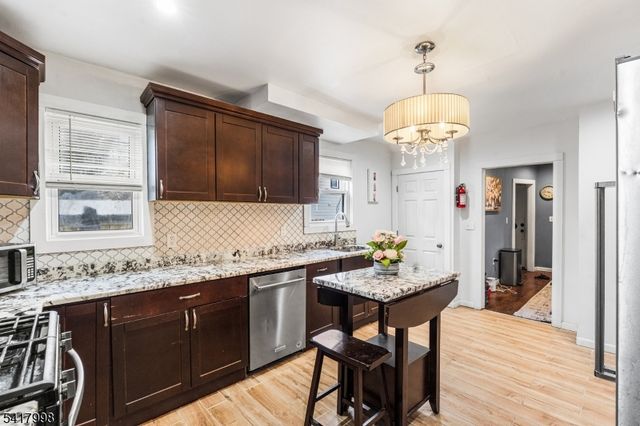 218 Muhlenberg Pl, Plainfield City, NJ 07060