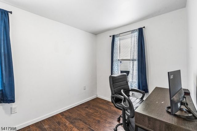 218 Muhlenberg Pl, Plainfield City, NJ 07060