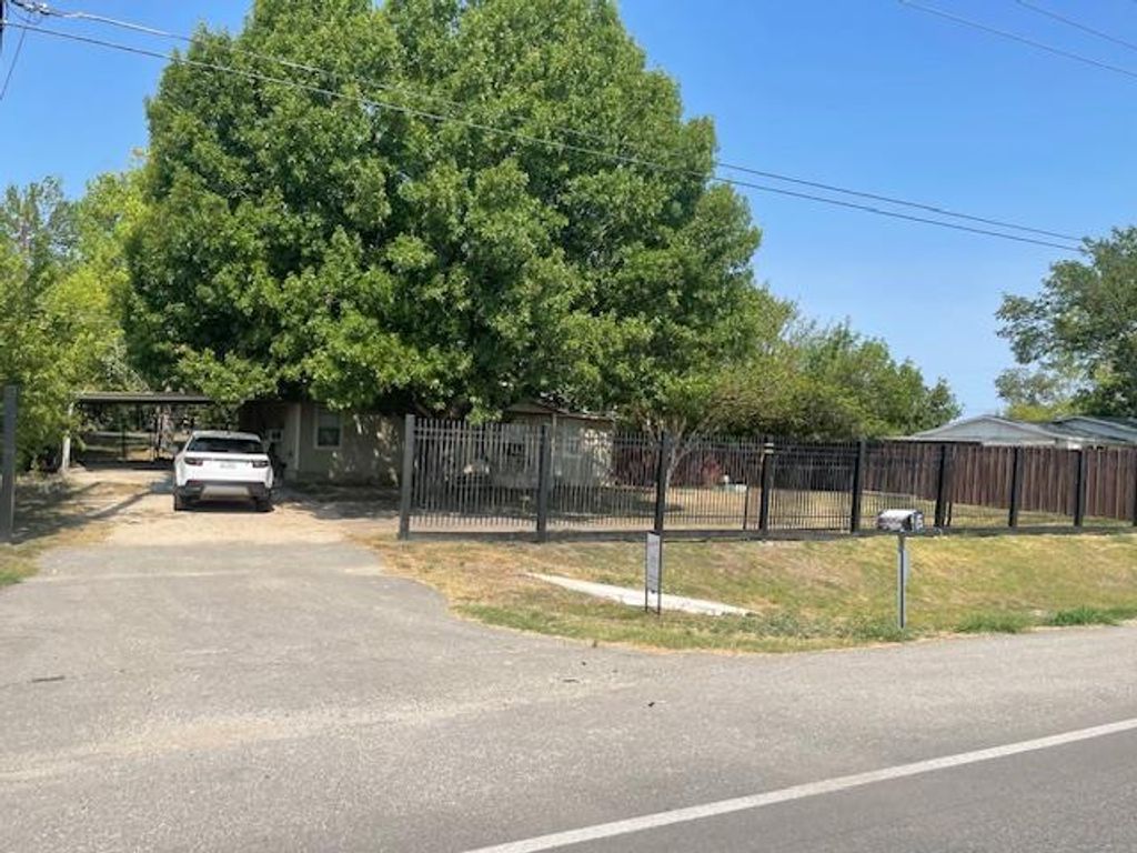 5296 Dacy LN, Buda, TX 78610
