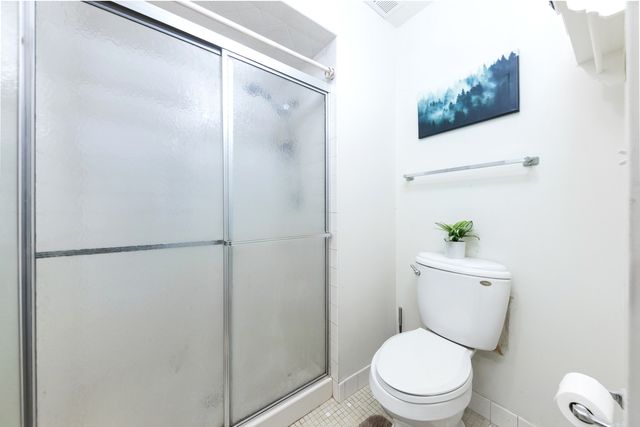 7525 Nantucket Drive 210, Darien, IL 60561