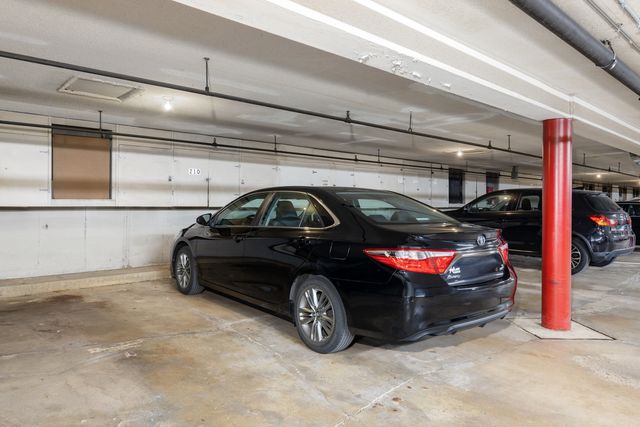 7525 Nantucket Drive 210, Darien, IL 60561