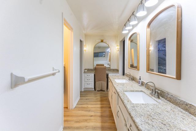 5711 Olympia Fields Lane, Houston, TX 77069
