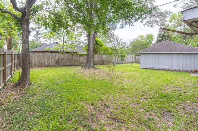5711 Olympia Fields Lane, Houston, TX 77069