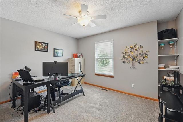 1108 NE Woodbury Court, Lee's Summit, MO 64086