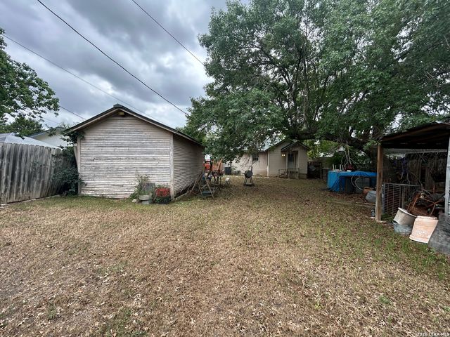 327 Hermitage, San Antonio, TX 78223
