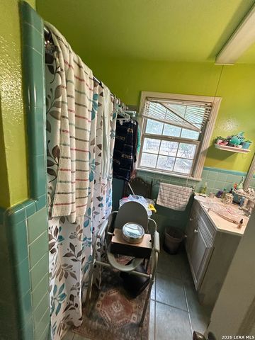 327 Hermitage, San Antonio, TX 78223