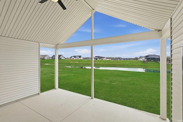 10483 Spamount Cove, Leo, IN 46765