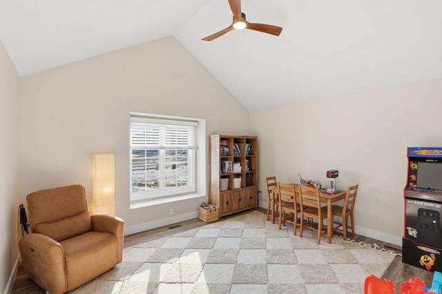 10483 Spamount Cove, Leo, IN 46765