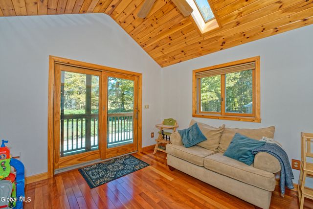 8 Dandelion Drive, Wilton, NY 12831
