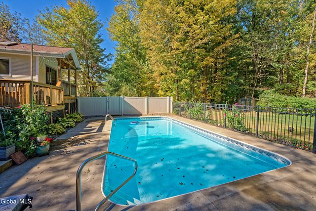 8 Dandelion Drive, Wilton, NY 12831