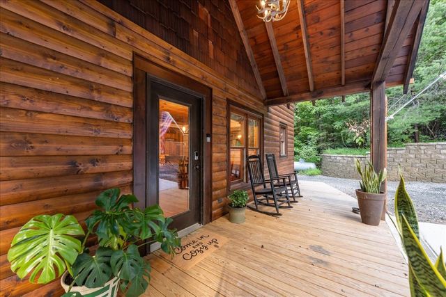 126 Brookwood Drive, Blue Ridge, GA 30513