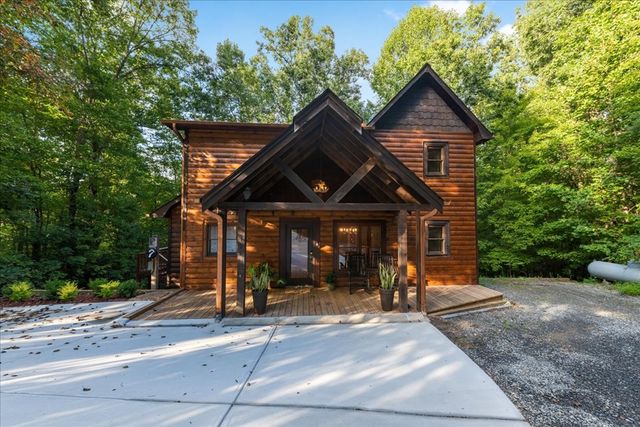 126 Brookwood Drive, Blue Ridge, GA 30513