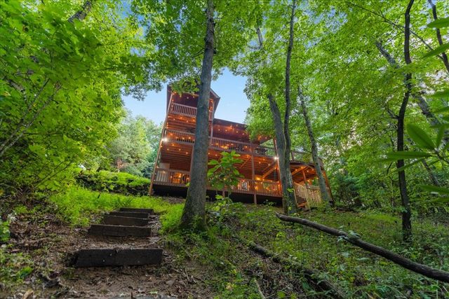 126 Brookwood Drive, Blue Ridge, GA 30513
