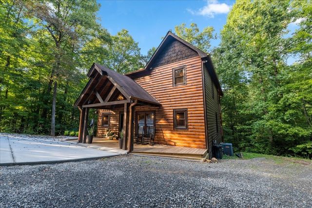 126 Brookwood Drive, Blue Ridge, GA 30513