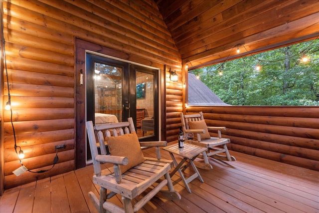 126 Brookwood Drive, Blue Ridge, GA 30513