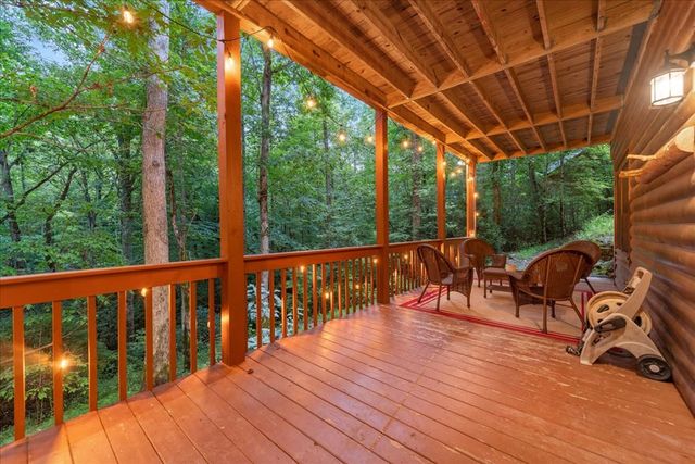 126 Brookwood Drive, Blue Ridge, GA 30513