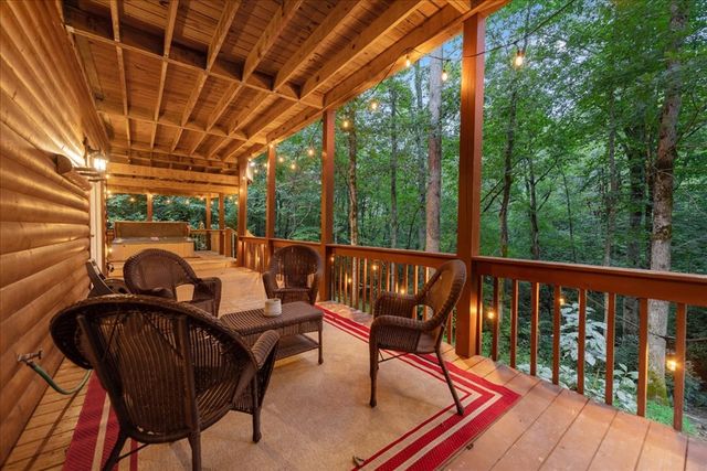 126 Brookwood Drive, Blue Ridge, GA 30513
