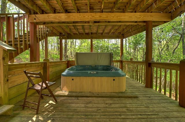 126 Brookwood Drive, Blue Ridge, GA 30513