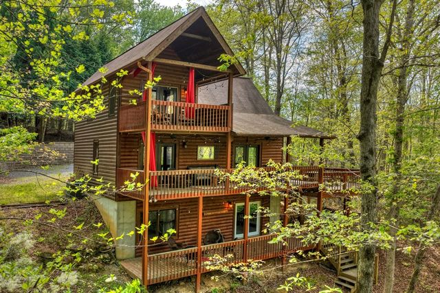 126 Brookwood Drive, Blue Ridge, GA 30513