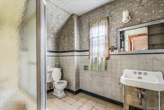 55 Andrews Avenue, Roosevelt, NY 11575