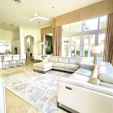 690 Baldwin Palm Avenue, Plantation, FL 33324