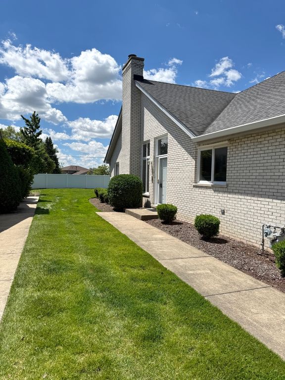 8821 Bluebird Drive, Tinley Park, IL 60487 — photo 4