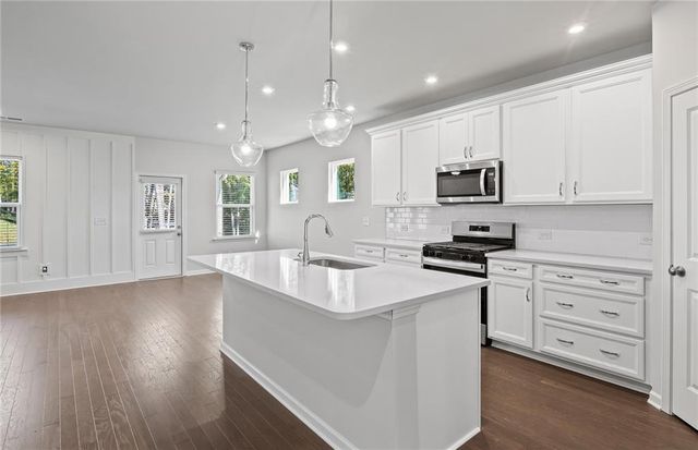 419 Beacon Way, Villa Rica, GA 30180