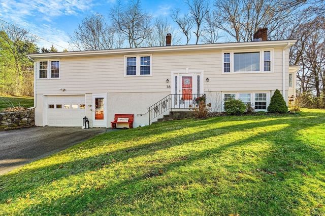 16 Beaudry St, Marlborough, MA 01752