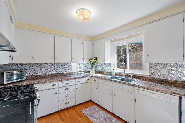 16 Beaudry St, Marlborough, MA 01752