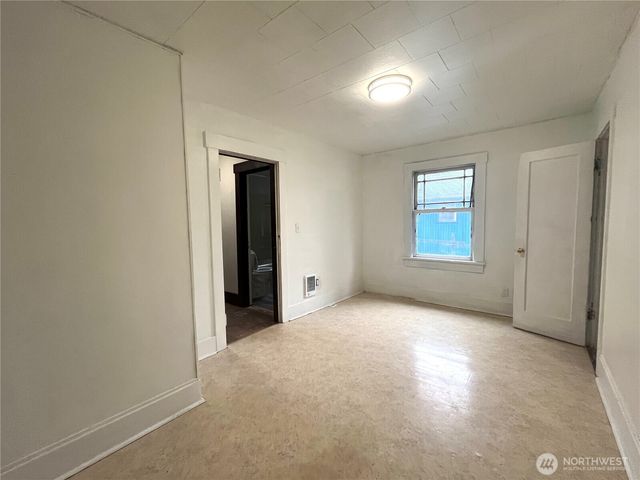 915 Cascade Avenue, Shelton, WA 98584