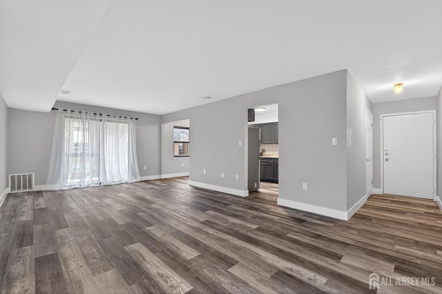 1518 Raspberry Court, Edison, NJ 08817