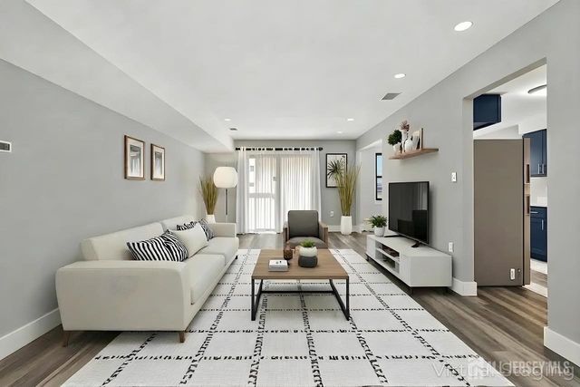 1518 Raspberry Court, Edison, NJ 08817