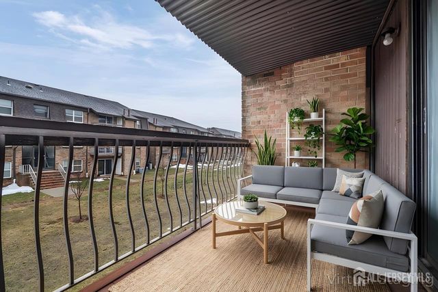 1518 Raspberry Court, Edison, NJ 08817