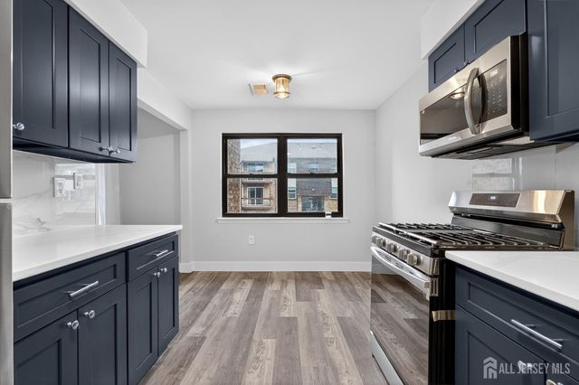 1518 Raspberry Court, Edison, NJ 08817