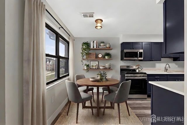 1518 Raspberry Court, Edison, NJ 08817