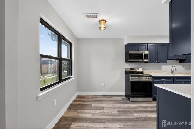 1518 Raspberry Court, Edison, NJ 08817